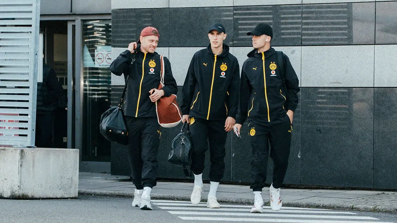 Registro da viagem do Borussia Dortmund a Baku, publicado pelo clube em 19/10/2026, antes da semana de Frankfurt.