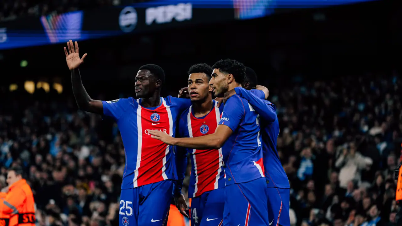 Registro do PSG na partida contra o Manchester City, em outubro de 2026.
